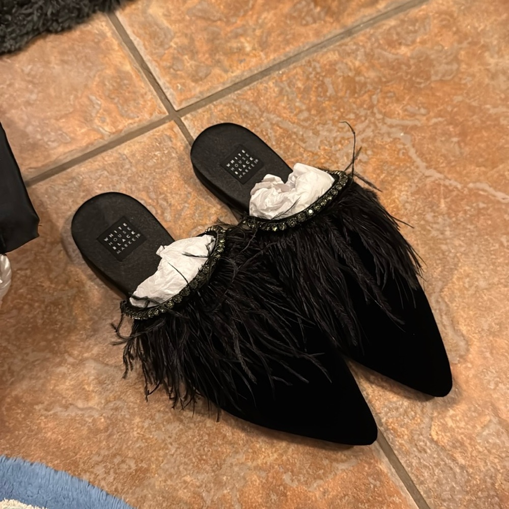 Velvet/feather mules